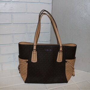 Michael Kors Voyager East West Tote
